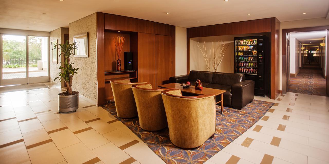 Stayeasy Pretoria-Noord Exterior foto
